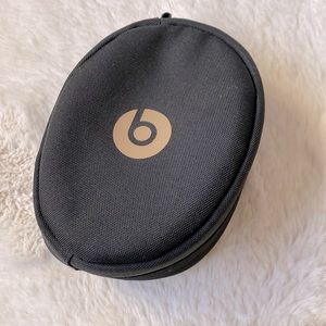 EUC. Beats by Dr Dre Headphones Container